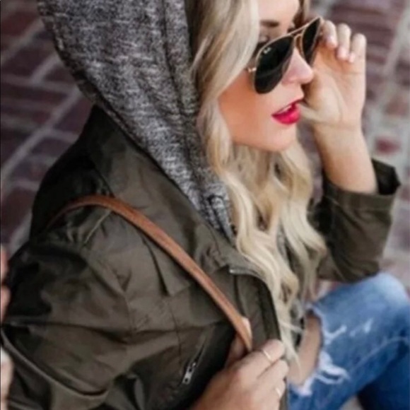 Vici utility military green jacket size S/M - Picture 8 of 8